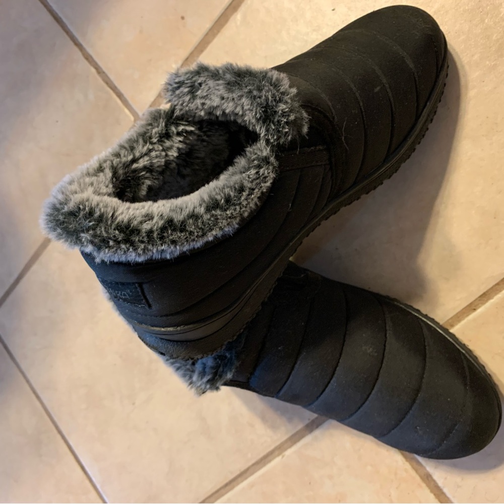 Minnetonka women’s boots